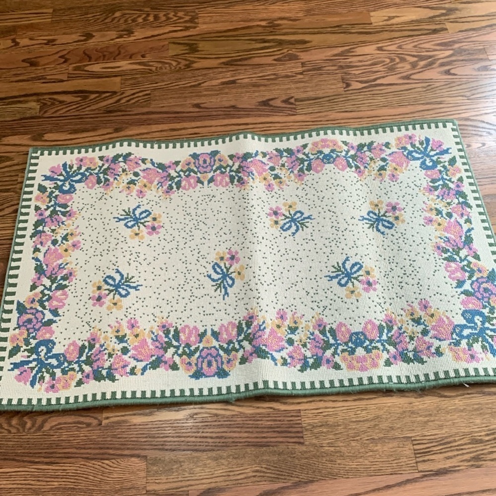 Claire Murray Loops Collection 2x4 florall rug